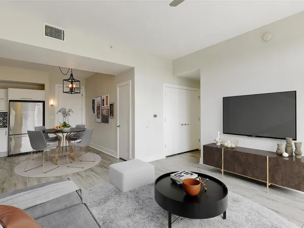 603 Davis St APT 1205, Austin, TX 78701