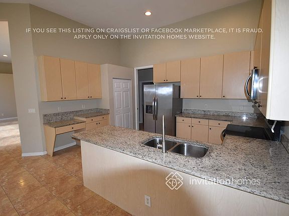 5th image of 8444 S Lake Forest Dr
