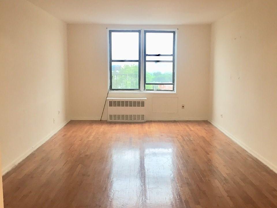 1st image of 78-40 164th St #6