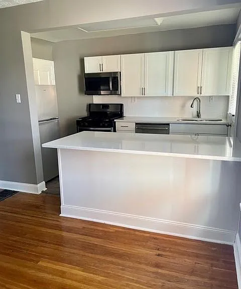 1689 Glenn Ave — Photo 6