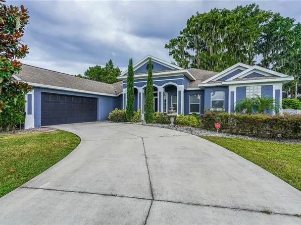 12114 Eagle Point Ct, Leesburg, FL 34788