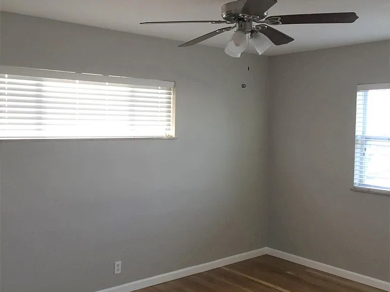 520 Mariedale Dr — Photo 11