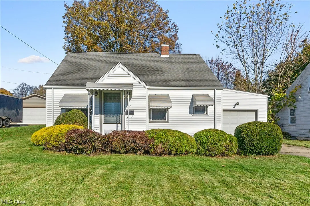 57 Helena Dr photo 1