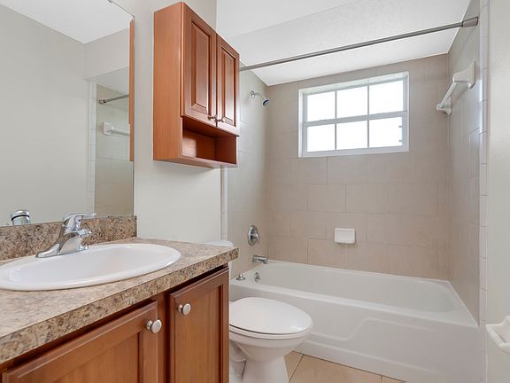 3rd image of 4920 Tangerine Ave #1