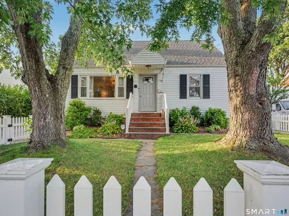 49 Baxter Drive, Norwalk, CT 06854