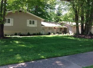 1156 Berwick Ln, South Euclid, OH