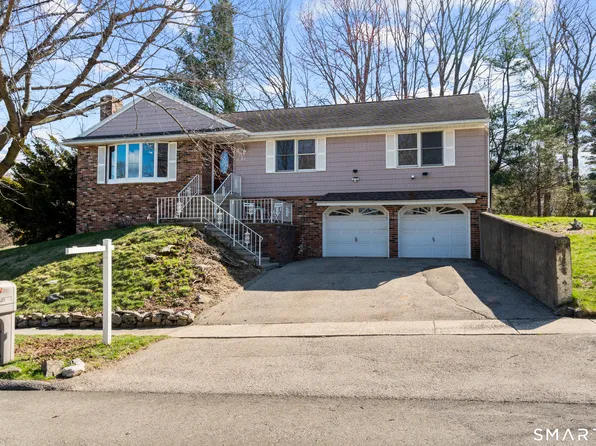 450 Emerald Place, Stratford, CT 06615