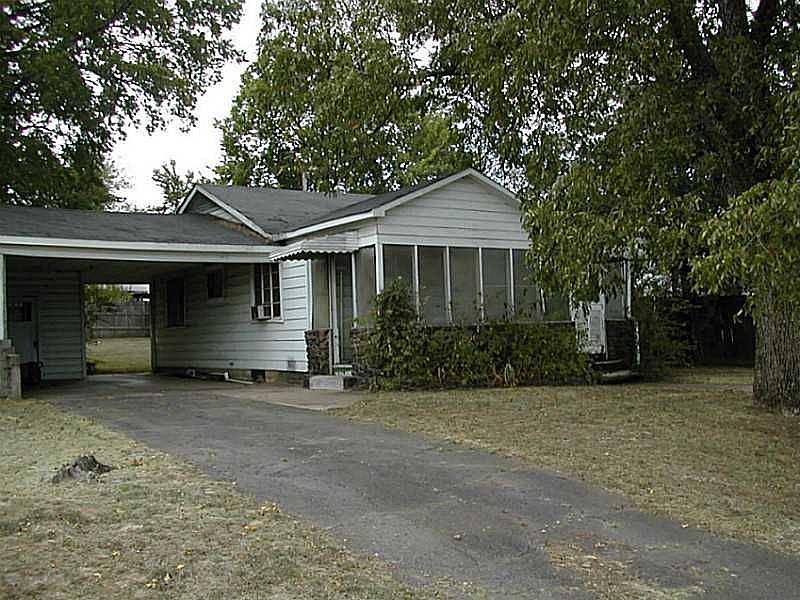 2nd image of 505 Rodgers St