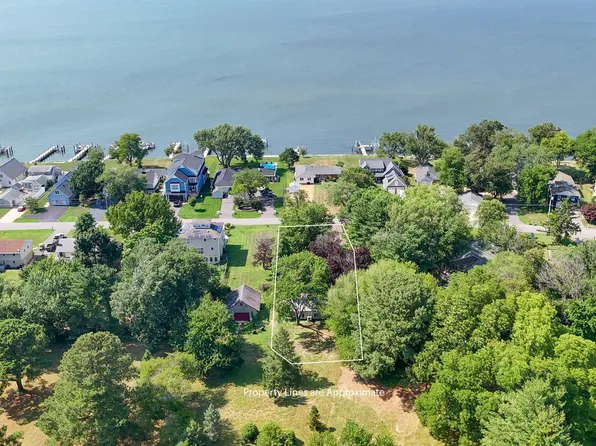 901 Chester River Dr, Grasonville, MD 21638