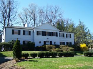 5410 Goldsboro Rd, Bethesda, MD 20817