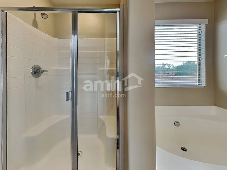 206 S 151st Ave — Photo 15