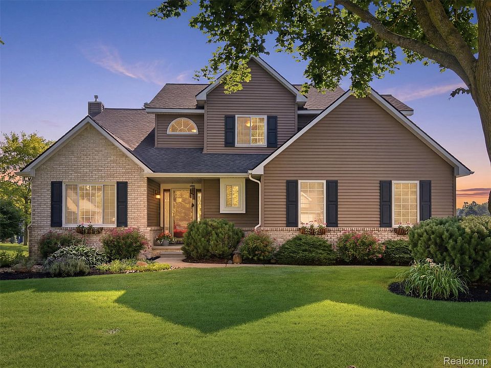 1st image of 313 Moonlite Ct