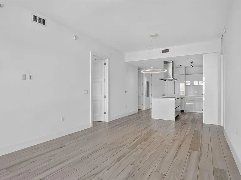 155 E Boca Raton Rd #1019 — Photo 10