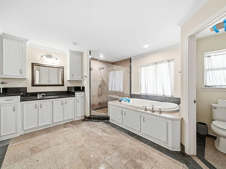11730 Denise Dr — Photo 24