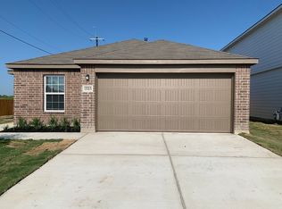 15315 Harbor Lndg, Von Ormy, TX 78073