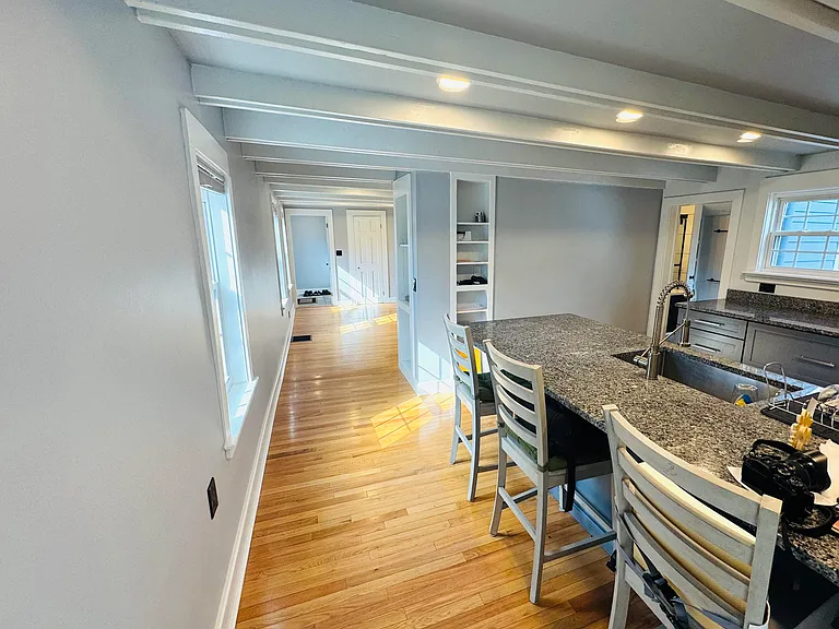 21 Union St #B — Photo 4