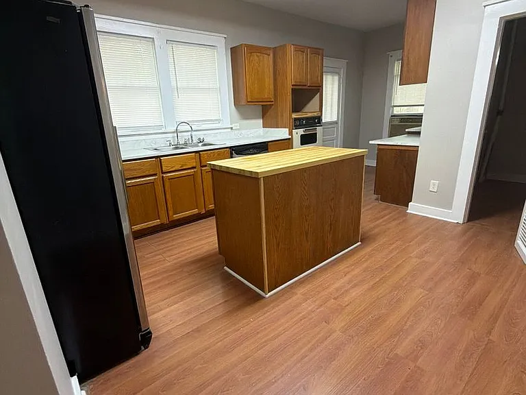 150 Crescent Ave — Photo 14