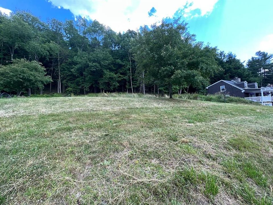 1st image of 20 Park Pl