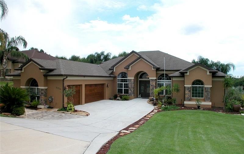 1st image of 16320 Magnolia Bluff Dr