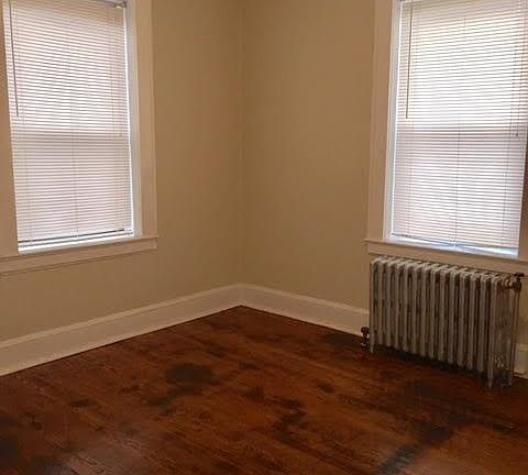 5th image of 449 Mountainview Ave APT 401