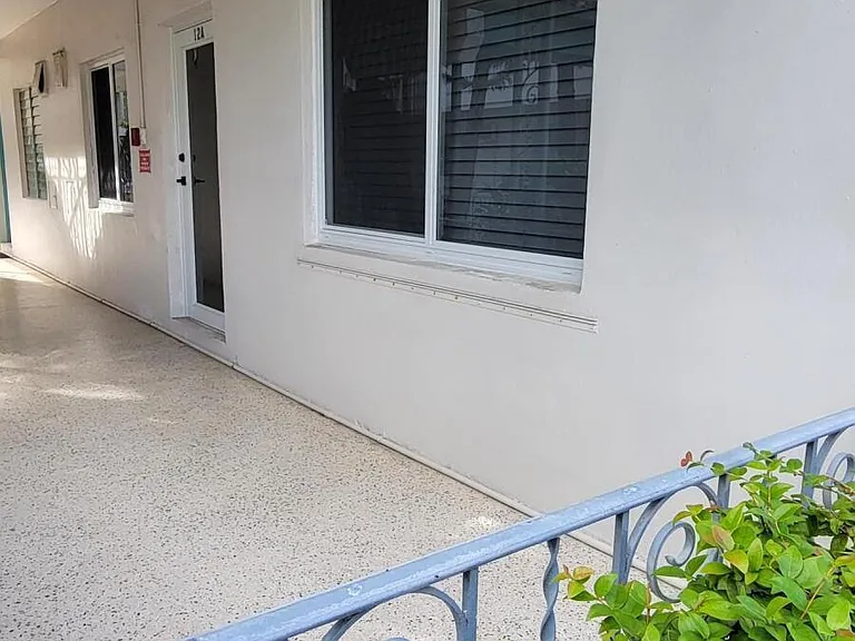 7300 Byron Ave #12A — Photo 3
