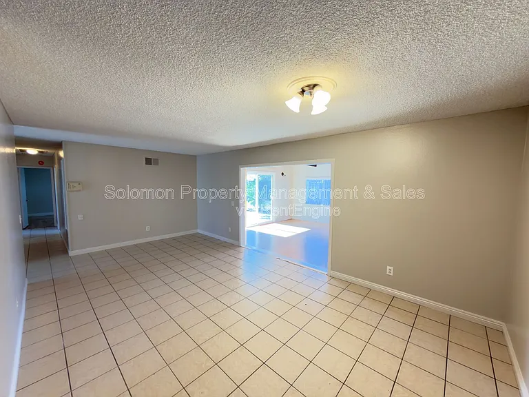 4078 Marvin St — Photo 6