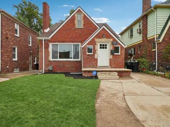 18438 Prairie St, Detroit, MI 48221