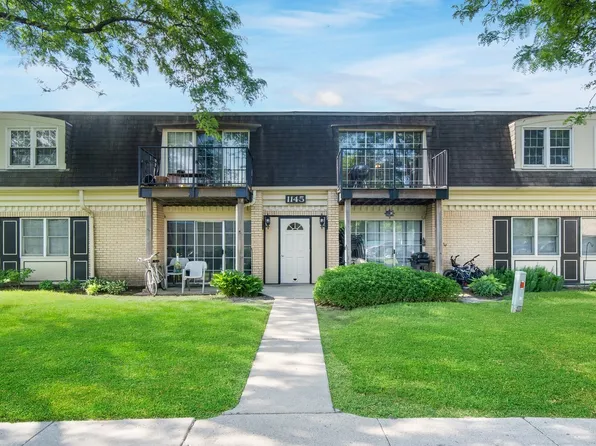 1145 Pleasant Run Dr APT 614, Wheeling, IL 60090