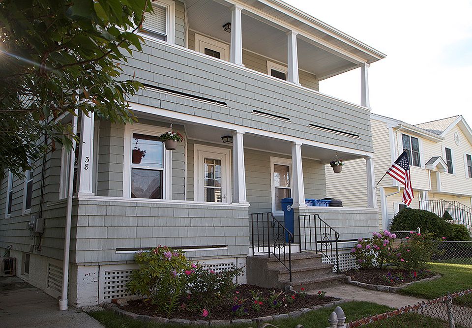 38 Bryant St, Cumberland, RI 02864 Zillow
