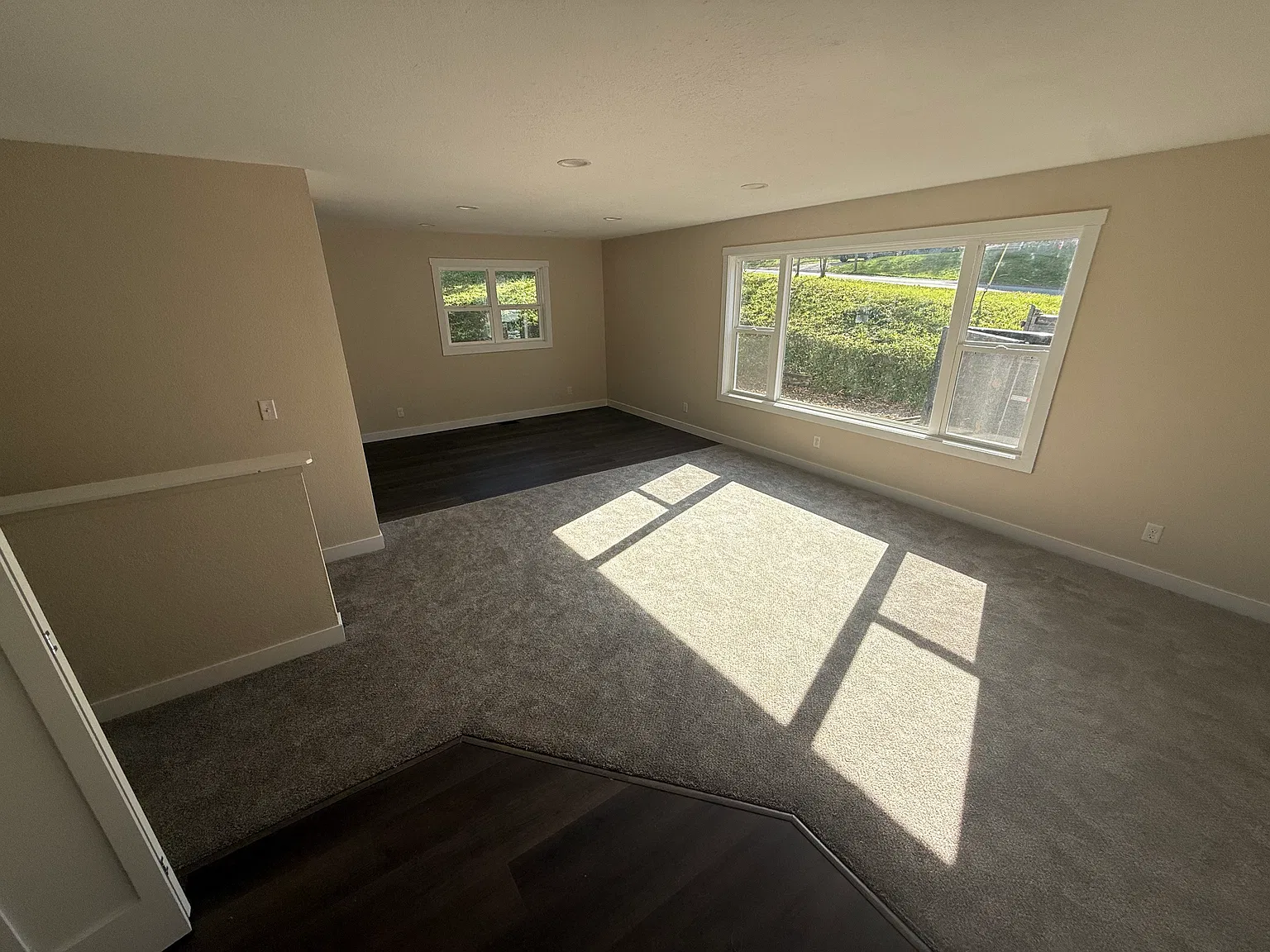 4 bed, 1281 sqft, $2,200 — Photo 3