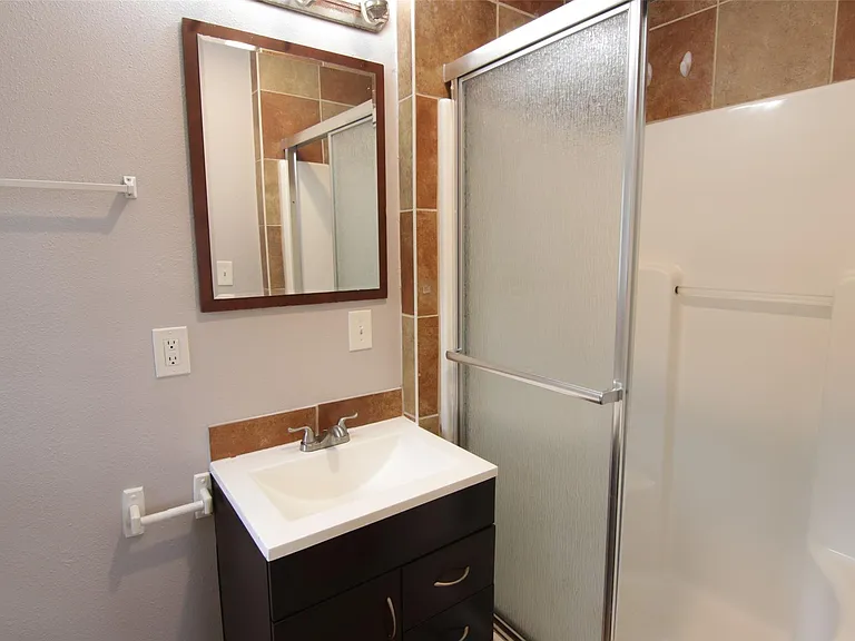 7941 Longridge Dr — Photo 10