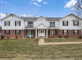 253 Carriage Ct, Washington, MO 63090