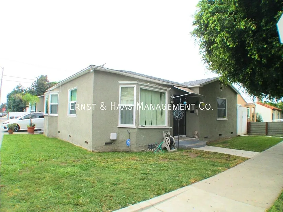 358 E Sunset St