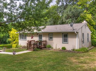956 McKenzie Ave, Council Bluffs, IA 51503