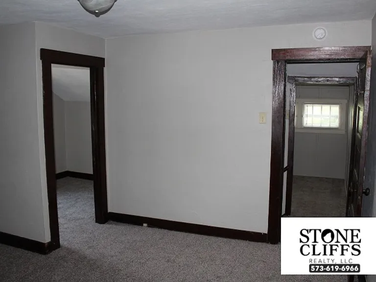1607 W Main St — Photo 22