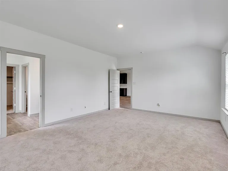 8003 Black Forest Ln — Photo 26