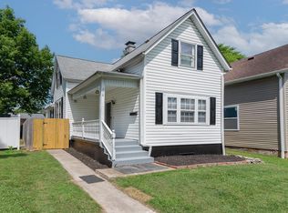 716 Pine St, Highland, IL