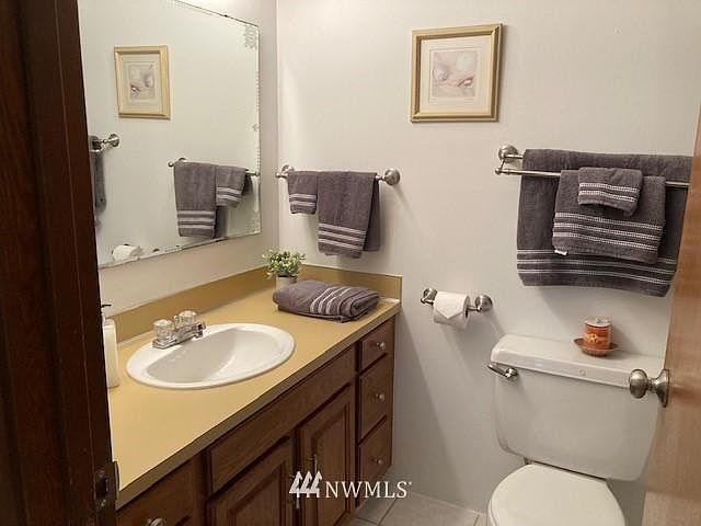 1st image of 3024 NE 143rd St APT 202