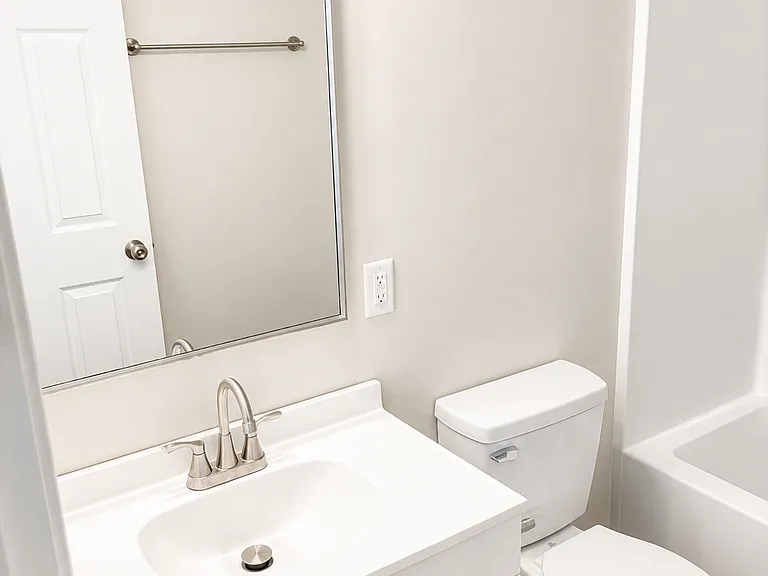 103 S Glen Ct #B — Photo 5