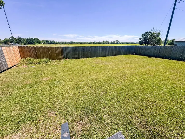 141 Egypt St — Photo 10