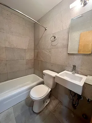 Rented by Camelot Realty Group | media 19