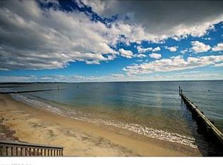 5 Beach Rd E, Old Saybrook, CT 06475