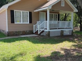 43 Hunters Ln, Powder Springs, GA 30127