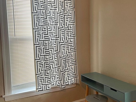 5th image of 6642 S Woodlawn Ave APT 3