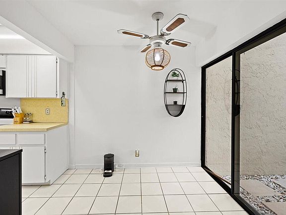 5th image of 6783 Tiburon Circle