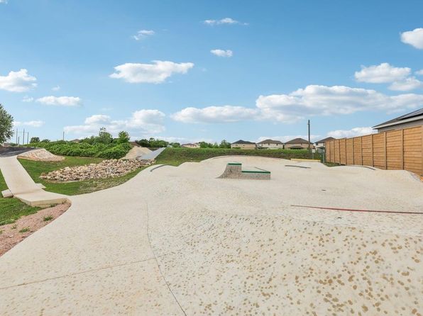 208 Meaningful Dr, Jarrell, TX 76537