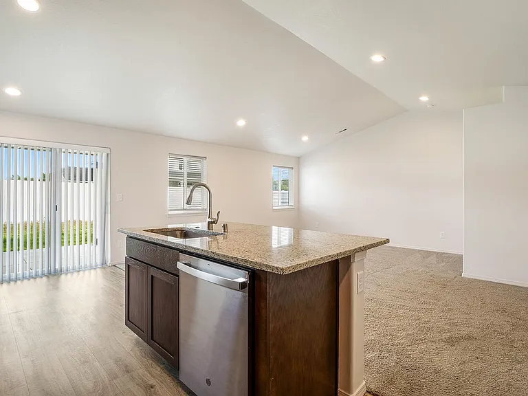 4214 W Wood Ct — Photo 13