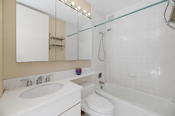 Rented by Douglas Elliman | media 4