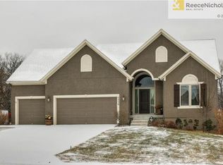 5330 McCormick Dr, Shawnee, KS 66226