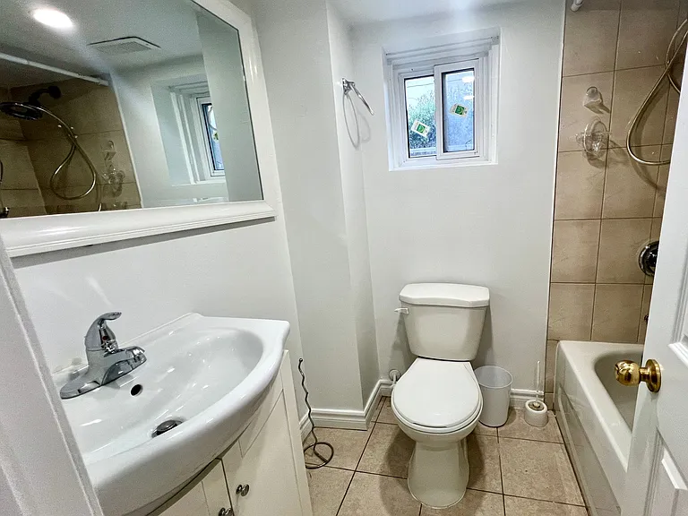 979 Danforth Rd — Photo 30